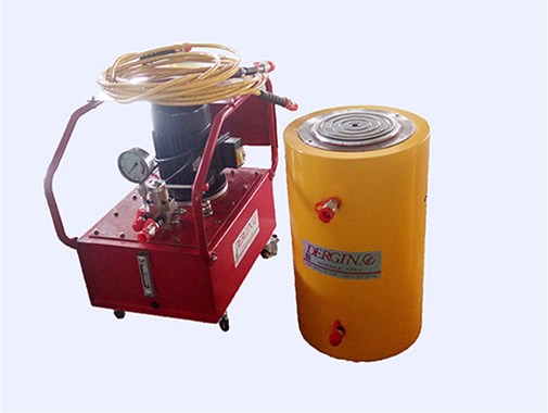 一般我們所使用的液壓千斤頂使用注意事項有哪些?